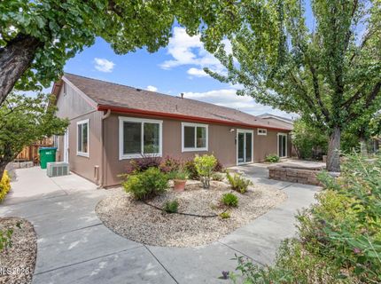 9830 Crystalline Drive, Reno, NV 89506 Photo