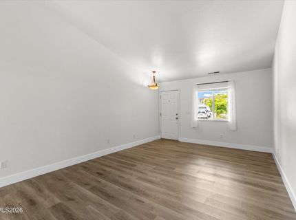 9830 Crystalline Drive, Reno, NV 89506 Photo