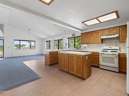 2724 Stewart Avenue, Minden, NV 89423 Photo