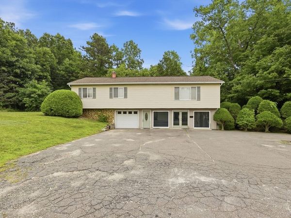 1303 Calkins Rd, Palmer, MA 01069