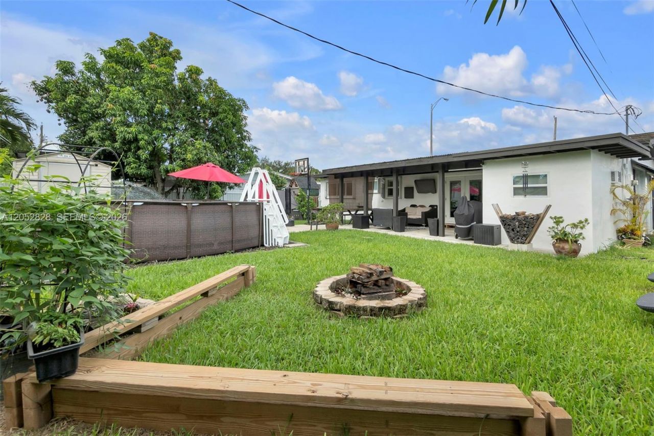 6145 W 6th Ave , Hialeah, FL 33012 Photo