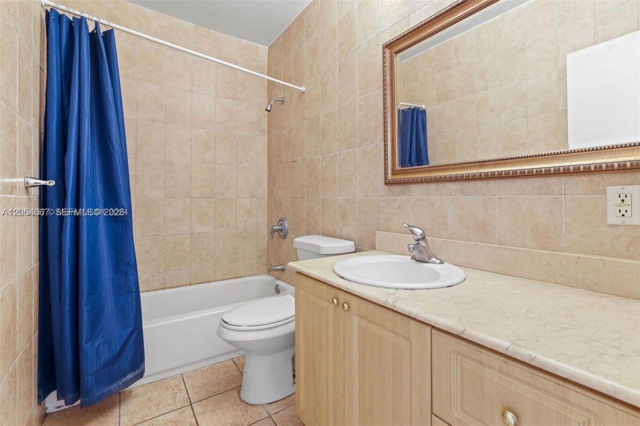 9260 Bay Harbor Ter , Unit 22, Bay Harbor Islands, FL 33154 Photo