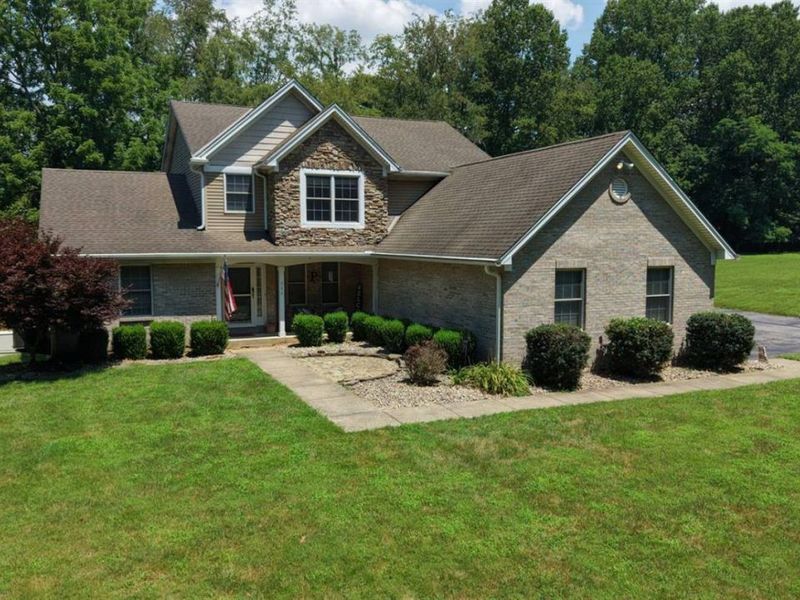 886 Grays Lane, New Richmond, OH 45157 Photo 2