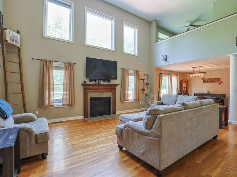 886 Grays Lane, New Richmond, OH 45157 Photo 7