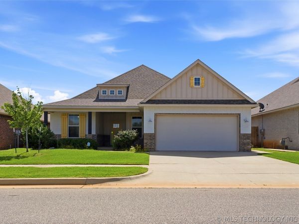 2912 Wild Rose Lane, Yukon, OK 73099
