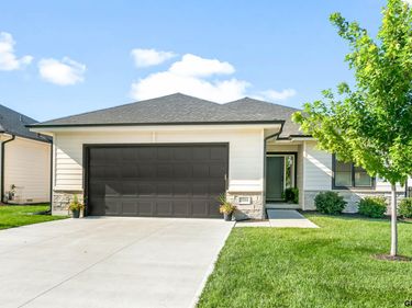 20866 Ellison Avenue, Elkhorn, NE 68022