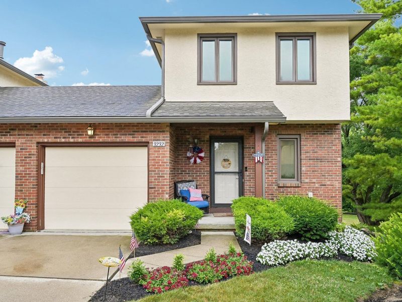 3232 Parkview Circle, Grove City, OH 43123 Photo 2