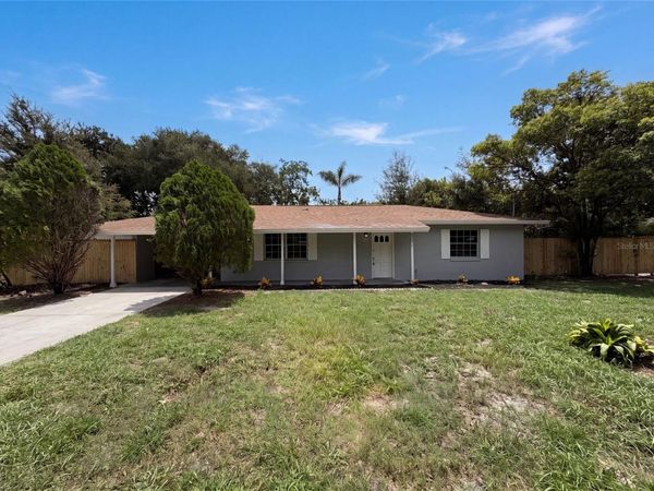 585 HEWETT DRIVE , ORLANDO, FL 32807