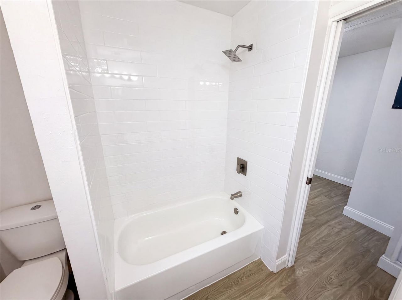 585 Hewett Drive , Orlando, FL 32807 Photo