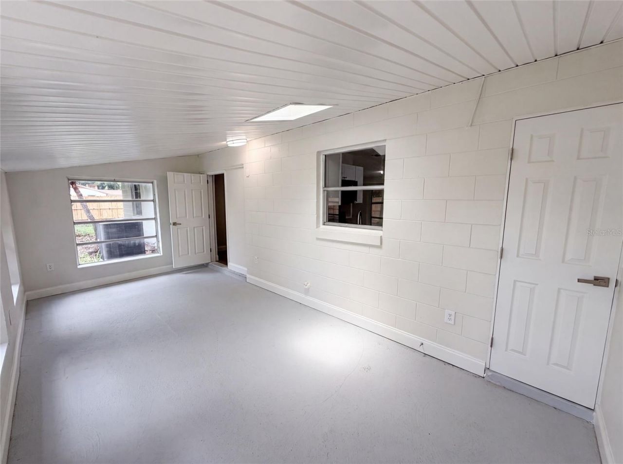 585 Hewett Drive , Orlando, FL 32807 Photo