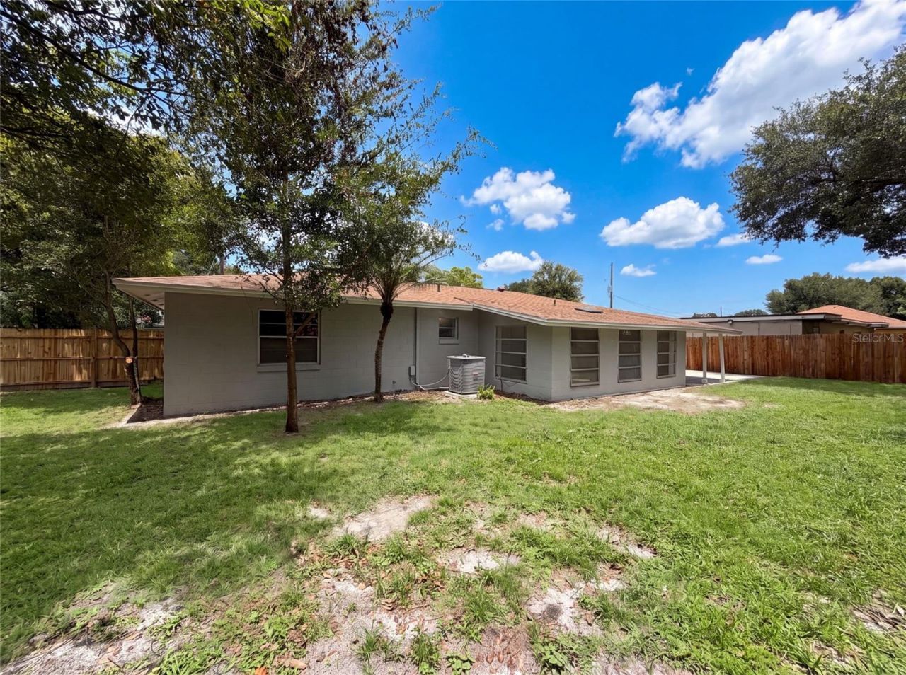 585 Hewett Drive , Orlando, FL 32807 Photo