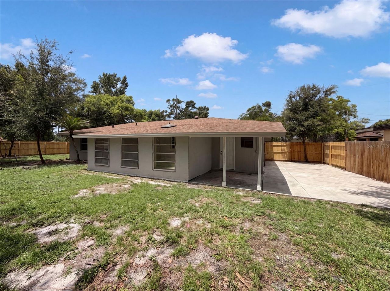 585 Hewett Drive , Orlando, FL 32807 Photo