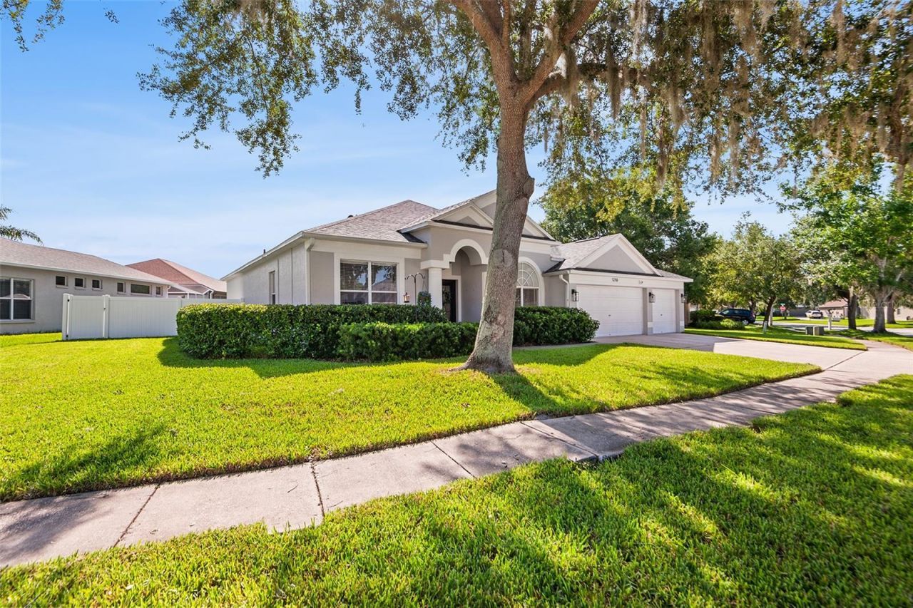 1210 Yardley Drive , Wesley Chapel, FL 33544 Photo