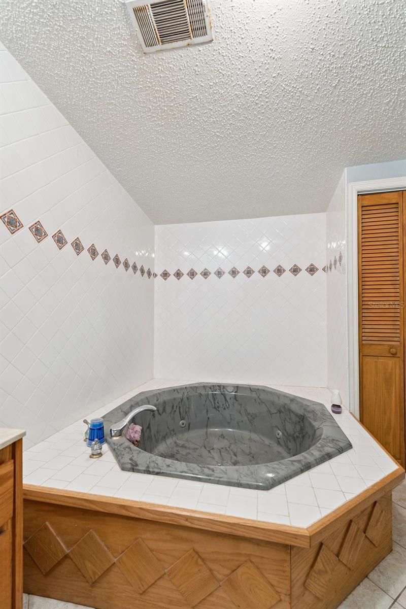126 Bermuda Court , Winter Haven, FL 33880 Photo