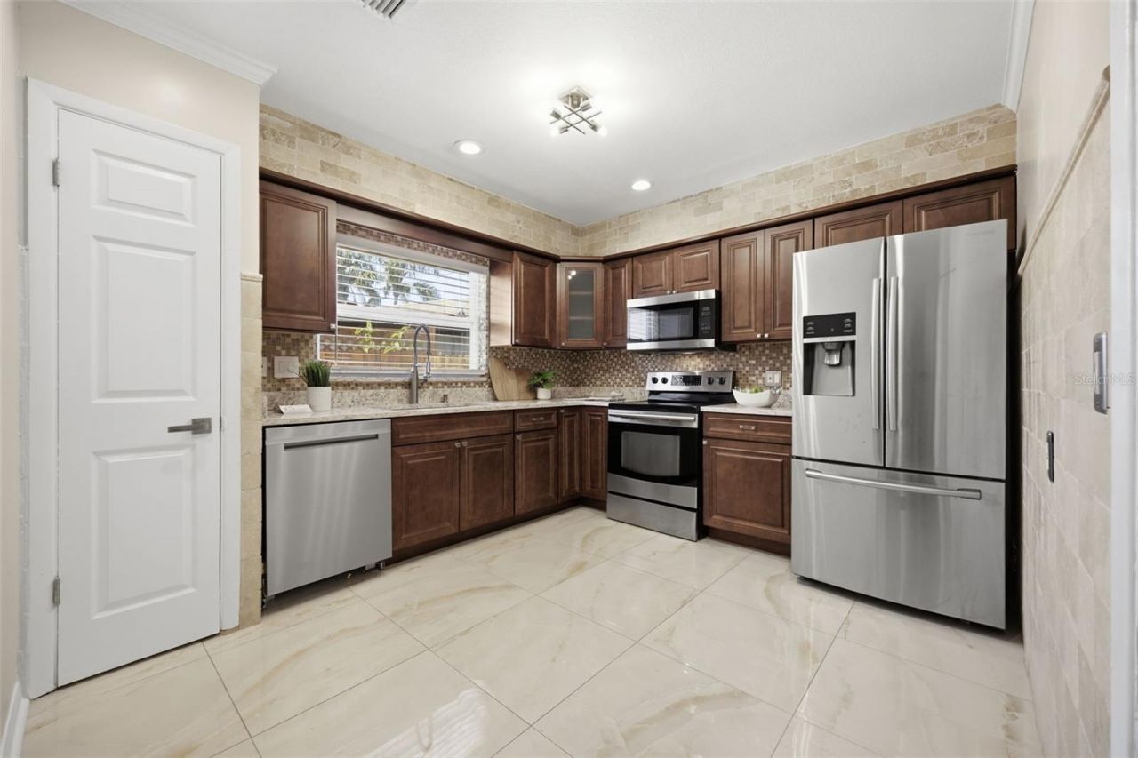 2051 Magnolia Drive , Clearwater, FL 33764 Photo