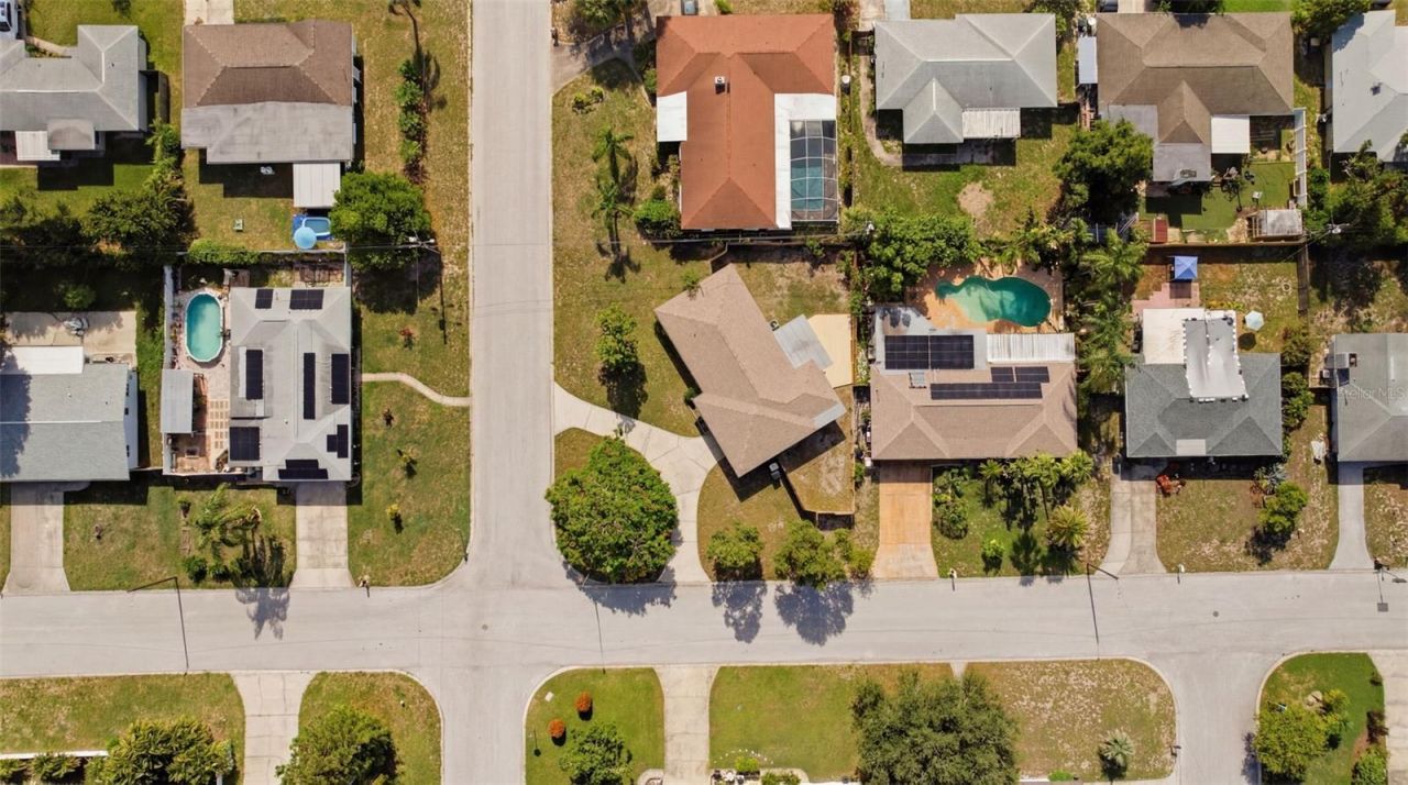 2051 Magnolia Drive , Clearwater, FL 33764 Photo