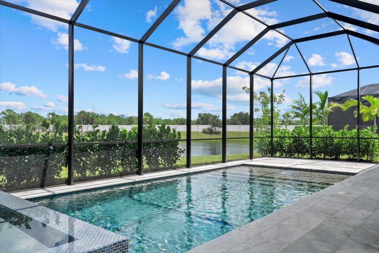 8133 Nevis Run, Lakewood Ranch, FL 34202 Photo