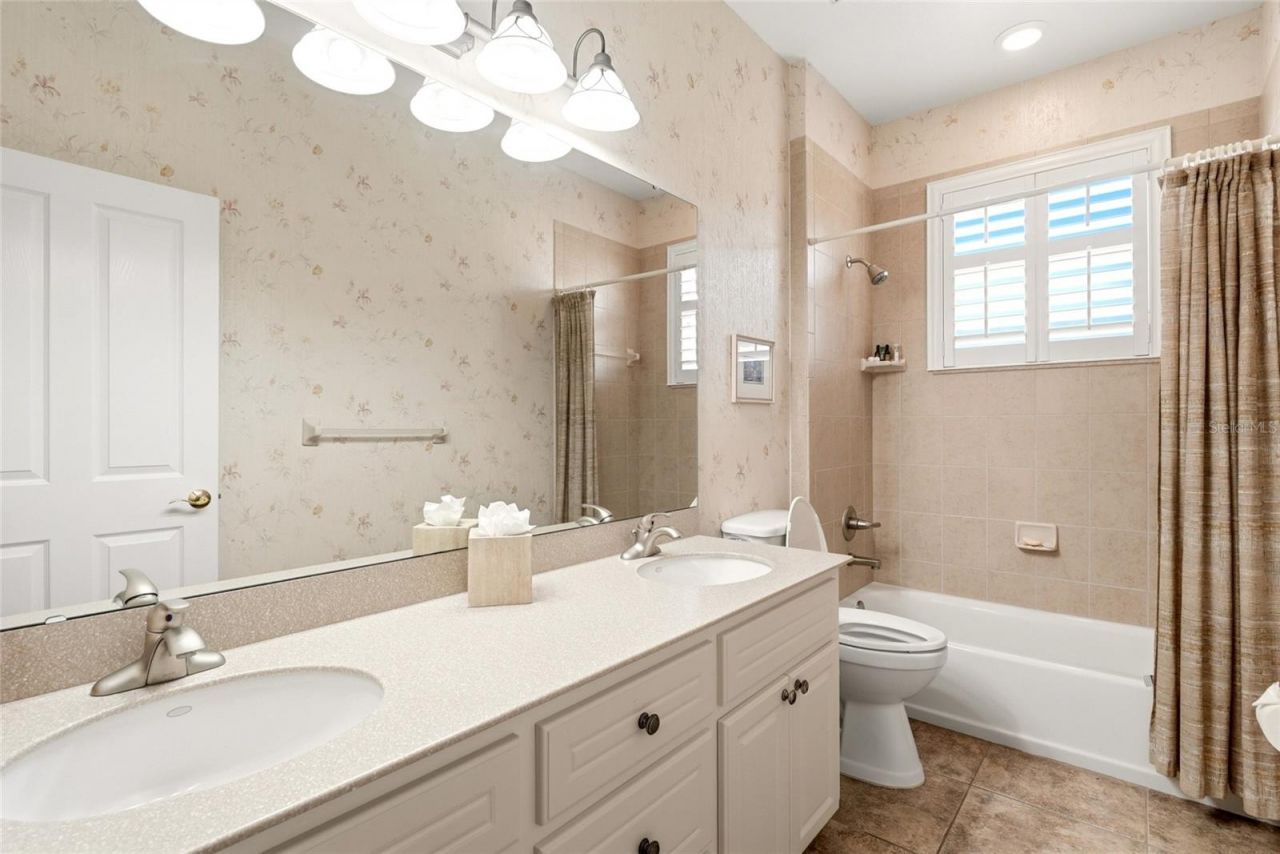 3196 Hawks Ridge Drive , Lakeland, FL 33810 Photo