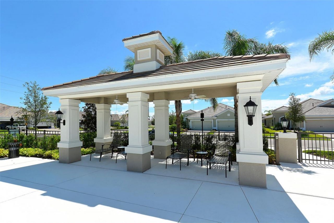 4866 Maymont Park Circle, Bradenton, FL 34203 Photo