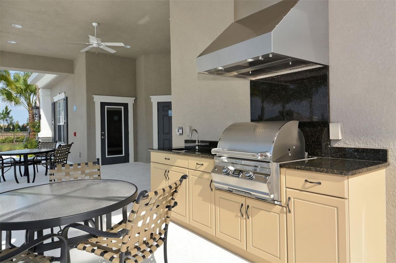 4866 Maymont Park Circle, Bradenton, FL 34203 Photo