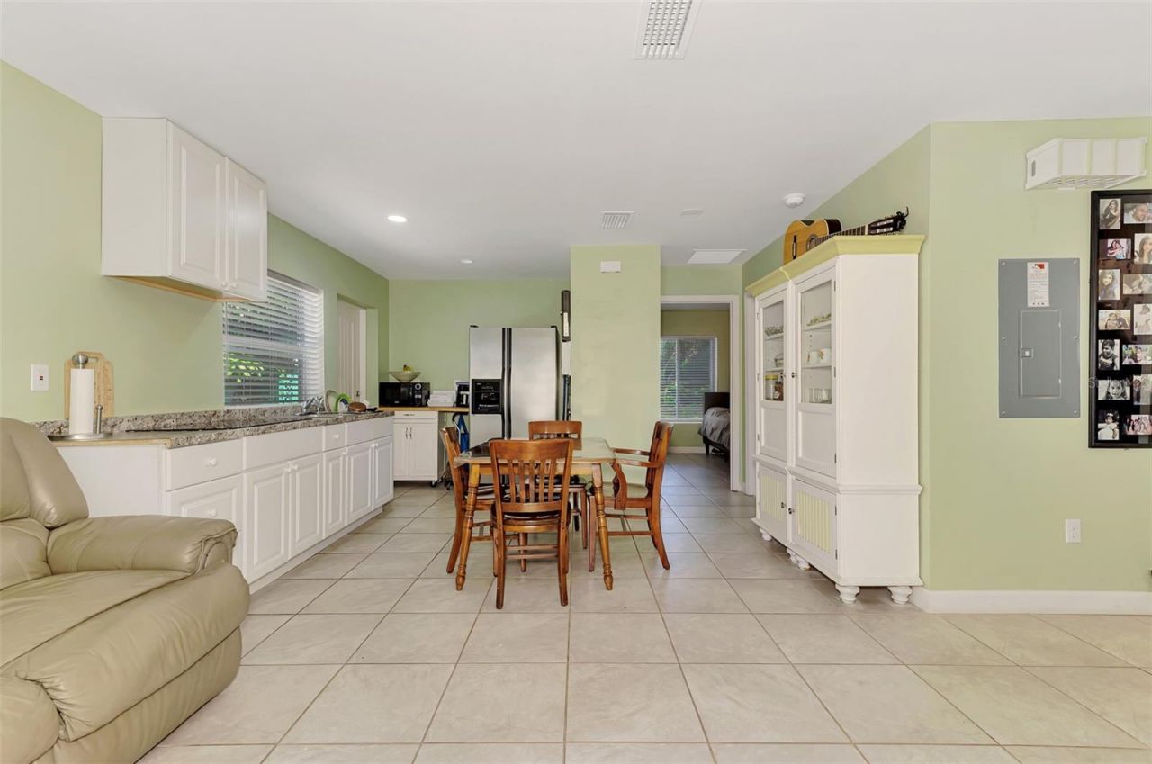 1420 19th Avenue W, Bradenton, FL 34205 Photo