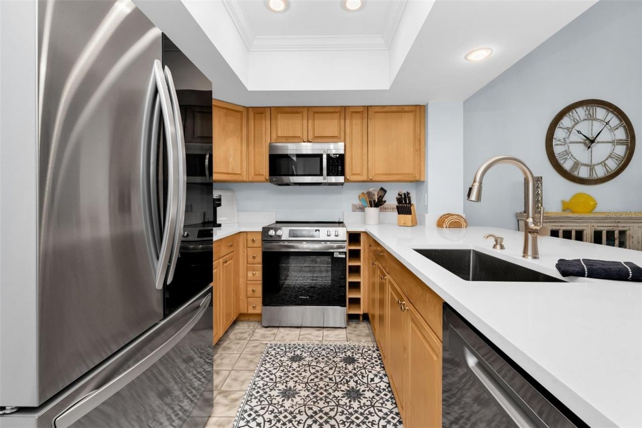 3013 Clark Road , Unit 6, Sarasota, FL 34231 Photo
