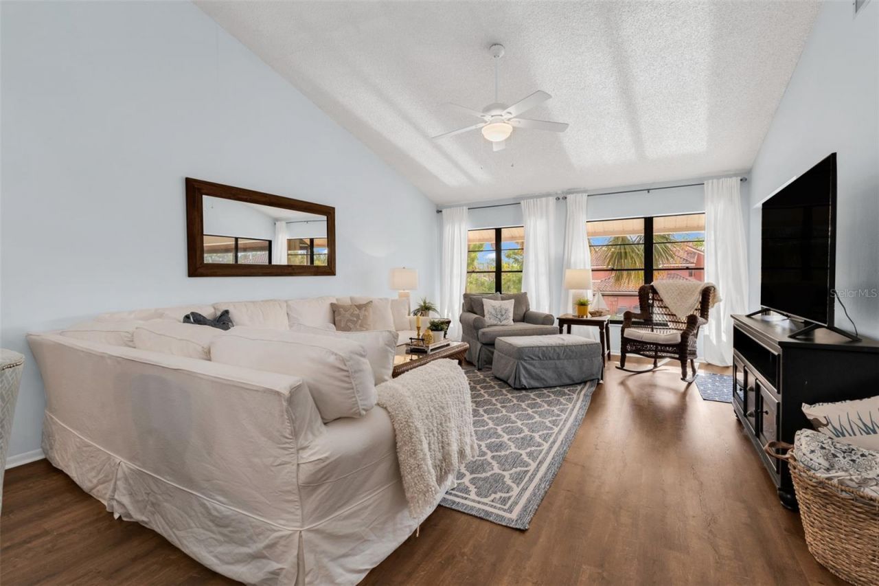 3013 Clark Road , Unit 6, Sarasota, FL 34231 Photo