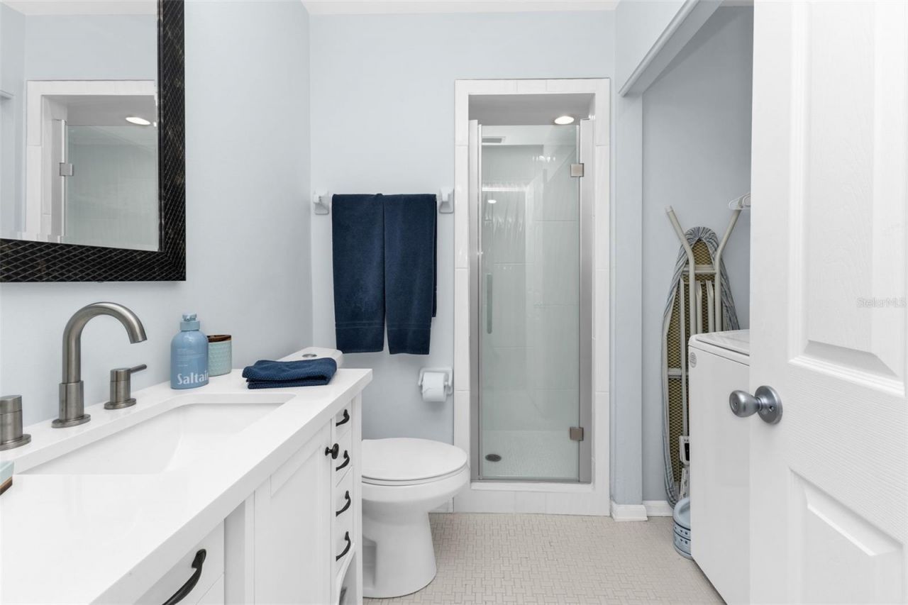 3013 Clark Road , Unit 6, Sarasota, FL 34231 Photo