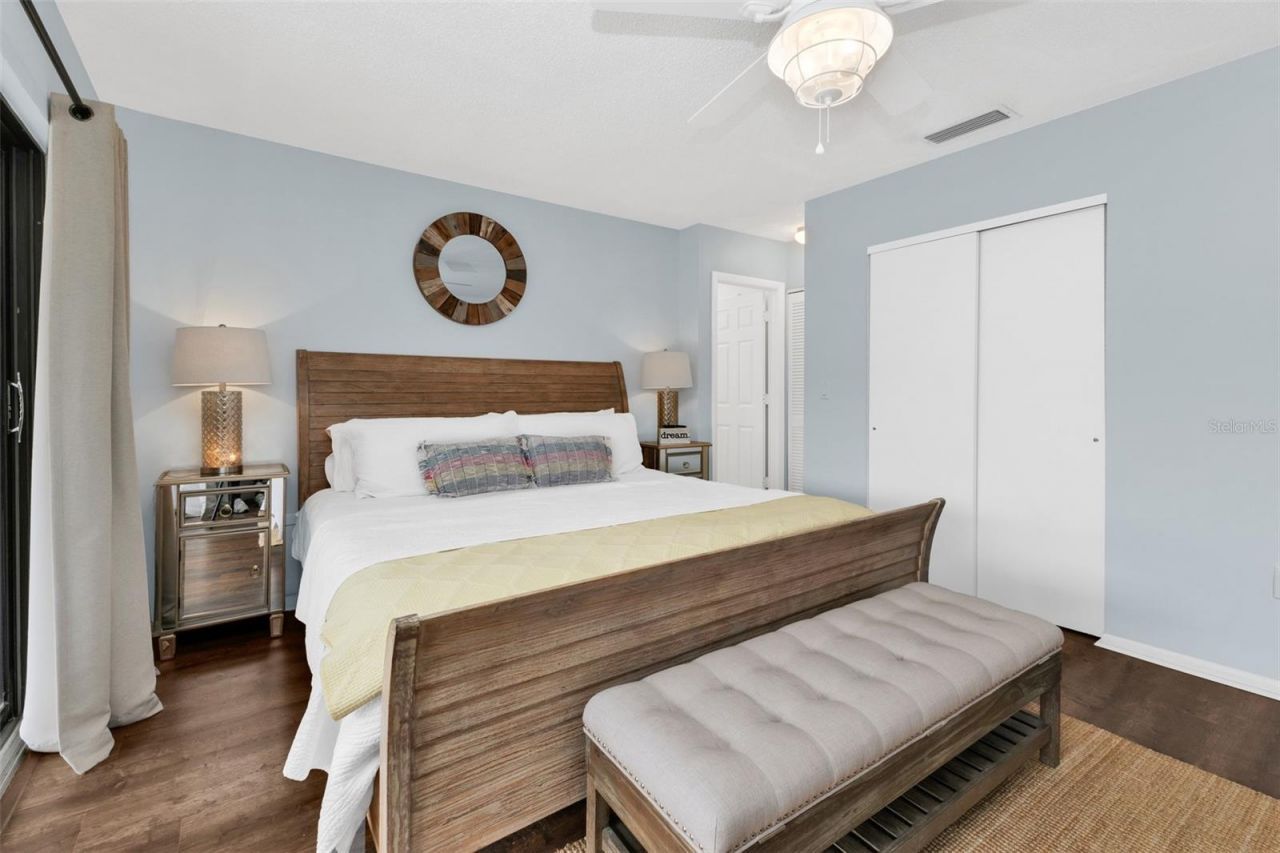 3013 Clark Road , Unit 6, Sarasota, FL 34231 Photo