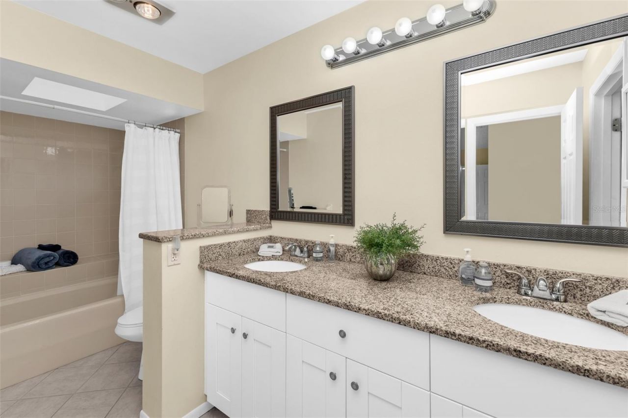 3013 Clark Road , Unit 6, Sarasota, FL 34231 Photo