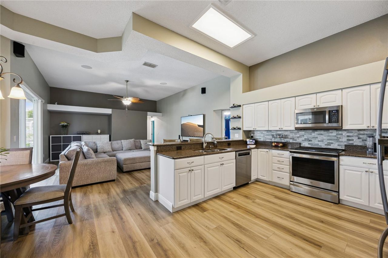 524 Lakehaven Circle, Orlando, FL 32828 Photo