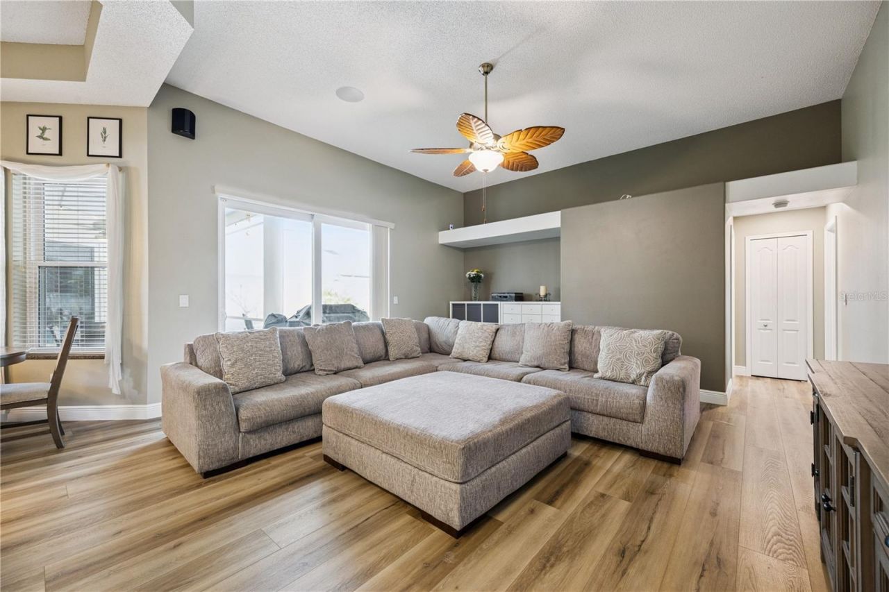 524 Lakehaven Circle, Orlando, FL 32828 Photo