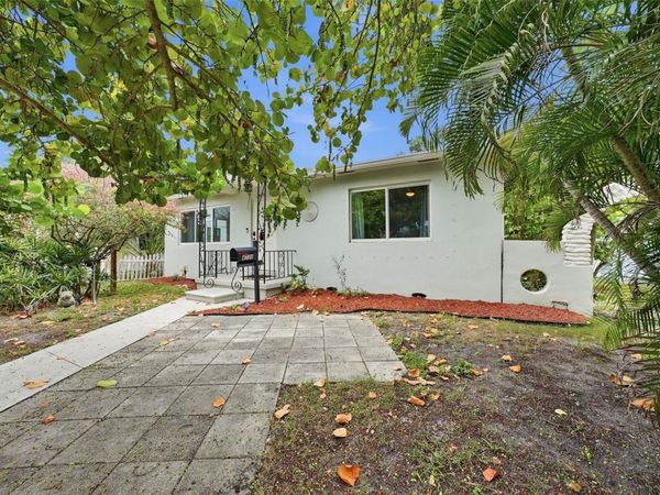 4730 BURLINGTON AVENUE N, ST PETERSBURG, FL 33713