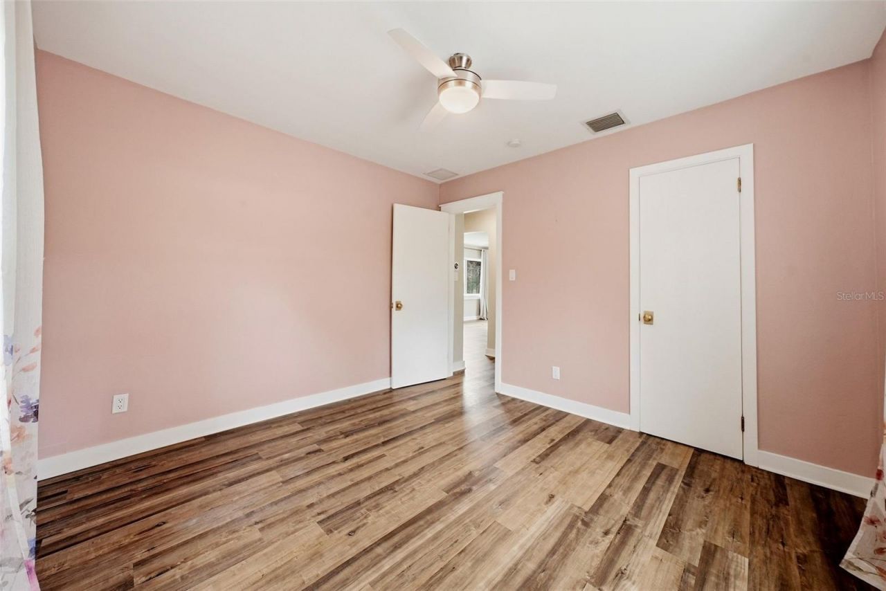 4730 Burlington Avenue N, Saint Petersburg, FL 33713 Photo