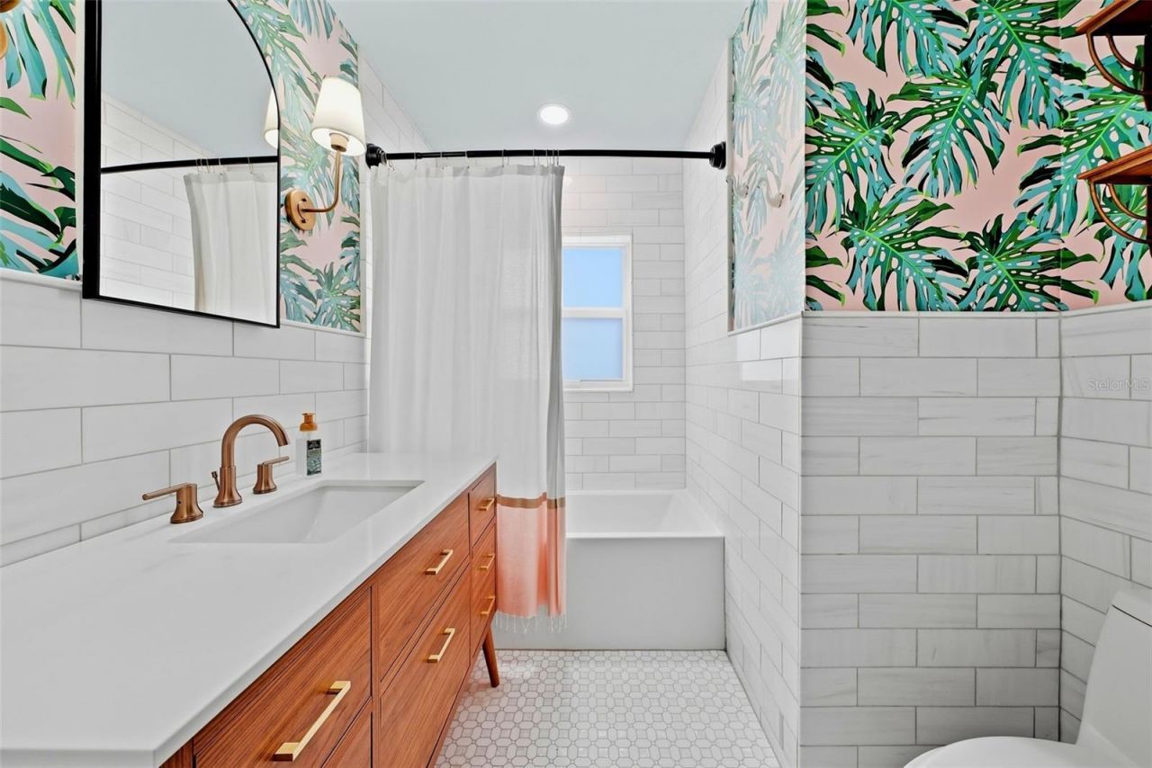 4730 Burlington Avenue N, Saint Petersburg, FL 33713 Photo