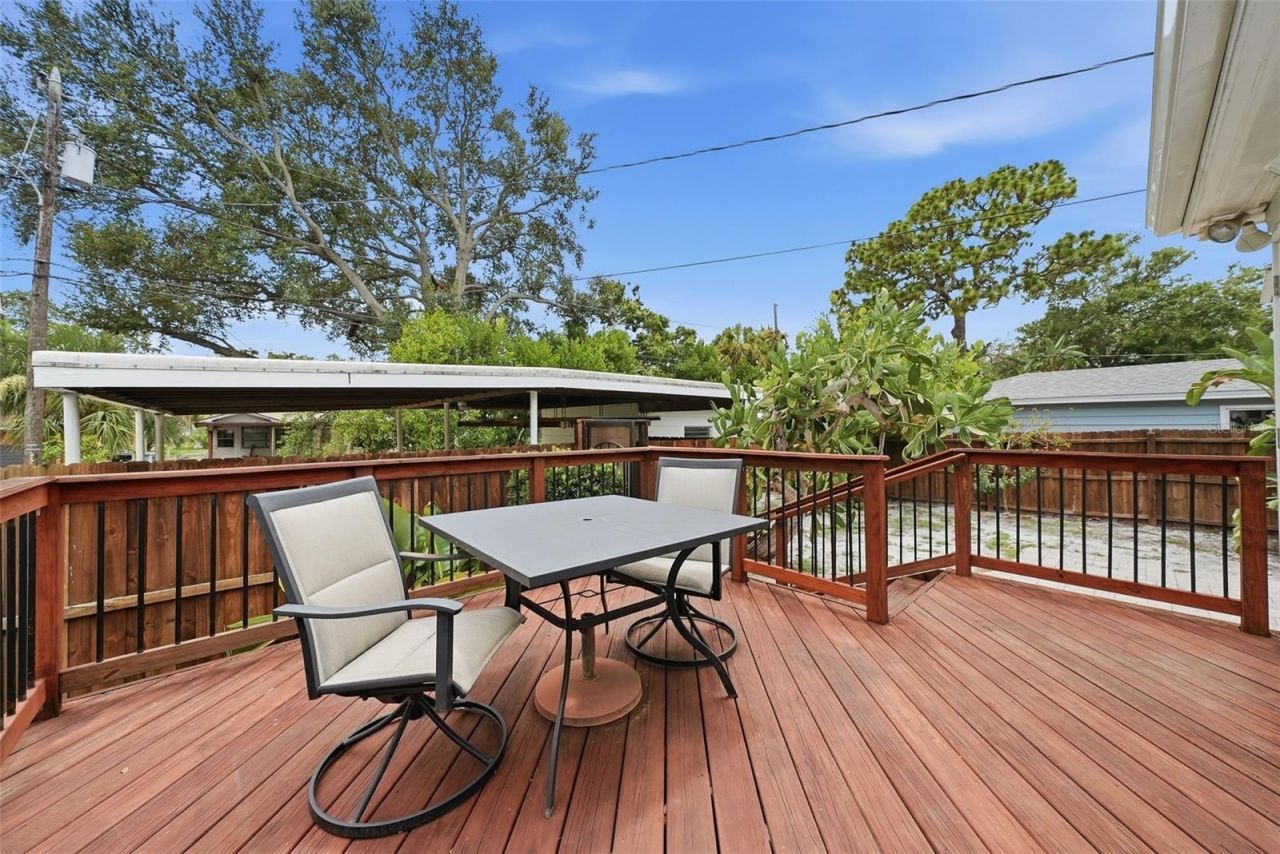 4730 Burlington Avenue N, Saint Petersburg, FL 33713 Photo