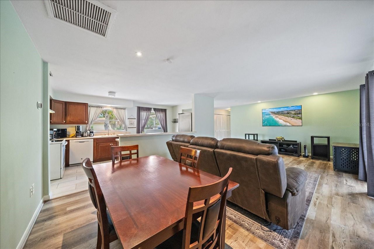1210 Doris Drive, Sarasota, FL 34243 Photo