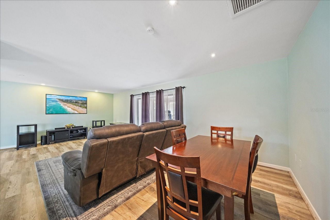 1210 Doris Drive, Sarasota, FL 34243 Photo