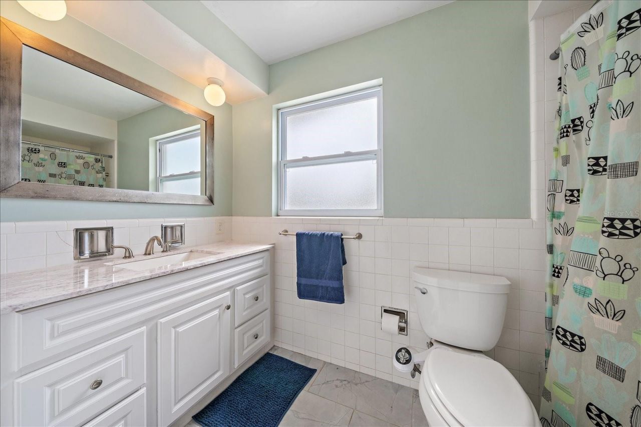 1210 Doris Drive, Sarasota, FL 34243 Photo