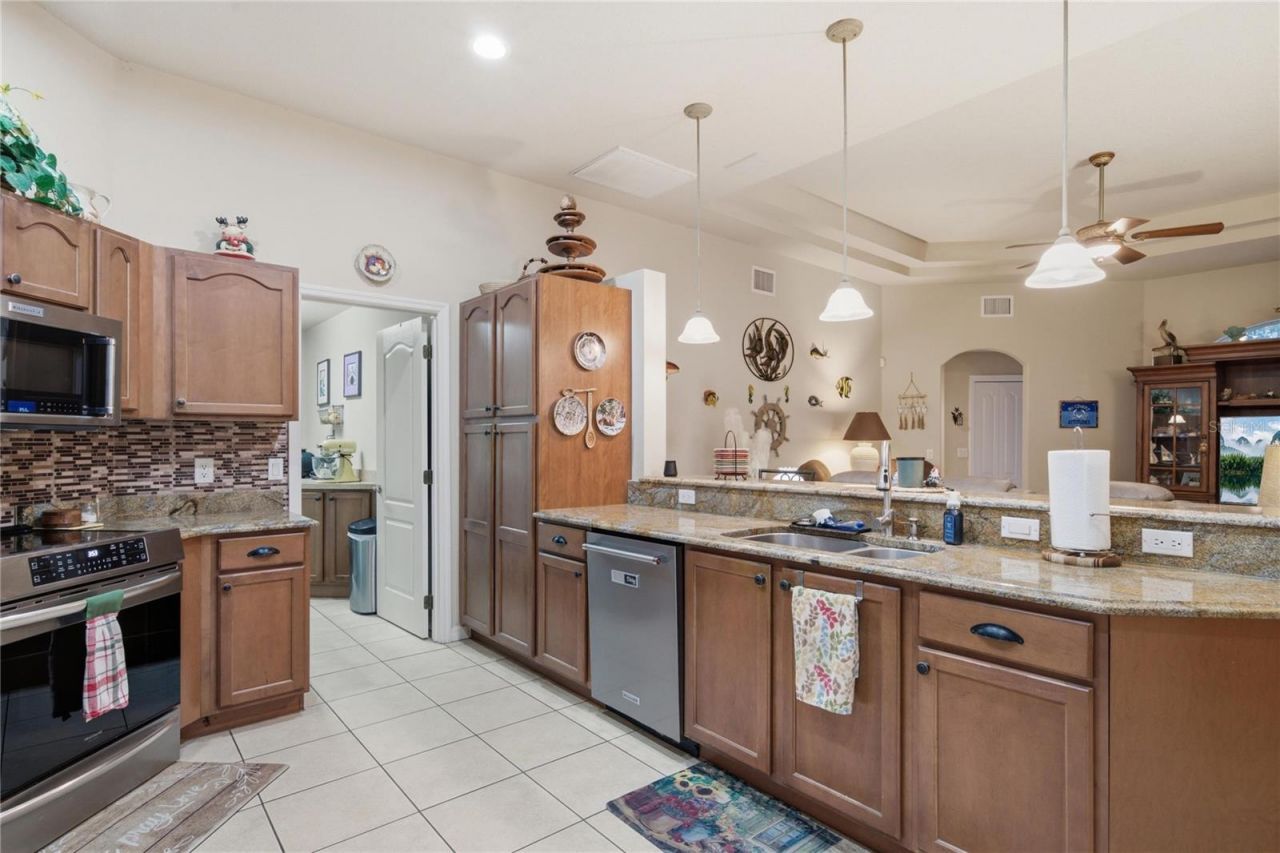 4 Milbark Drive , Homosassa, FL 34446 Photo