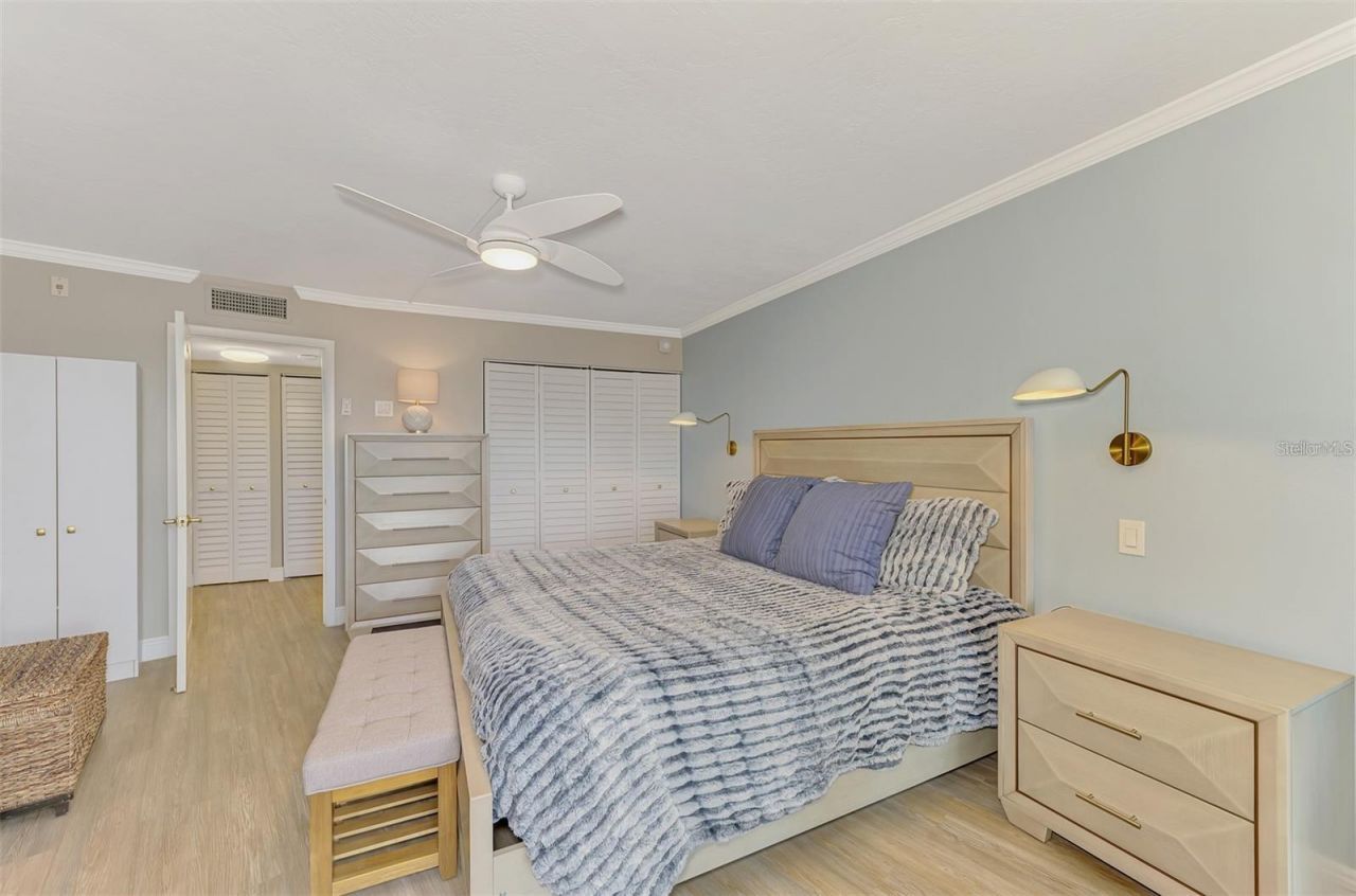 5855 Midnight Pass Road , Unit 333, Sarasota, FL 34242 Photo