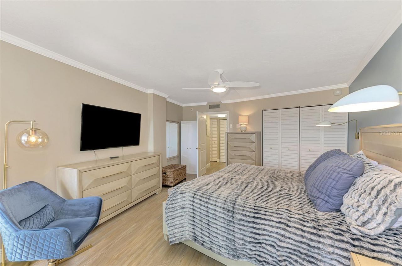 5855 Midnight Pass Road , Unit 333, Sarasota, FL 34242 Photo