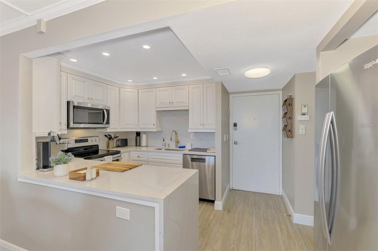 5855 Midnight Pass Road , Unit 333, Sarasota, FL 34242 Photo