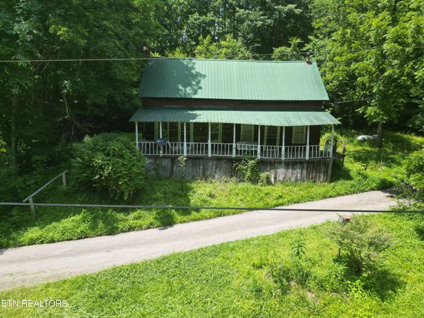 1566 Hawk Lane Lane, Seymour, TN 37865