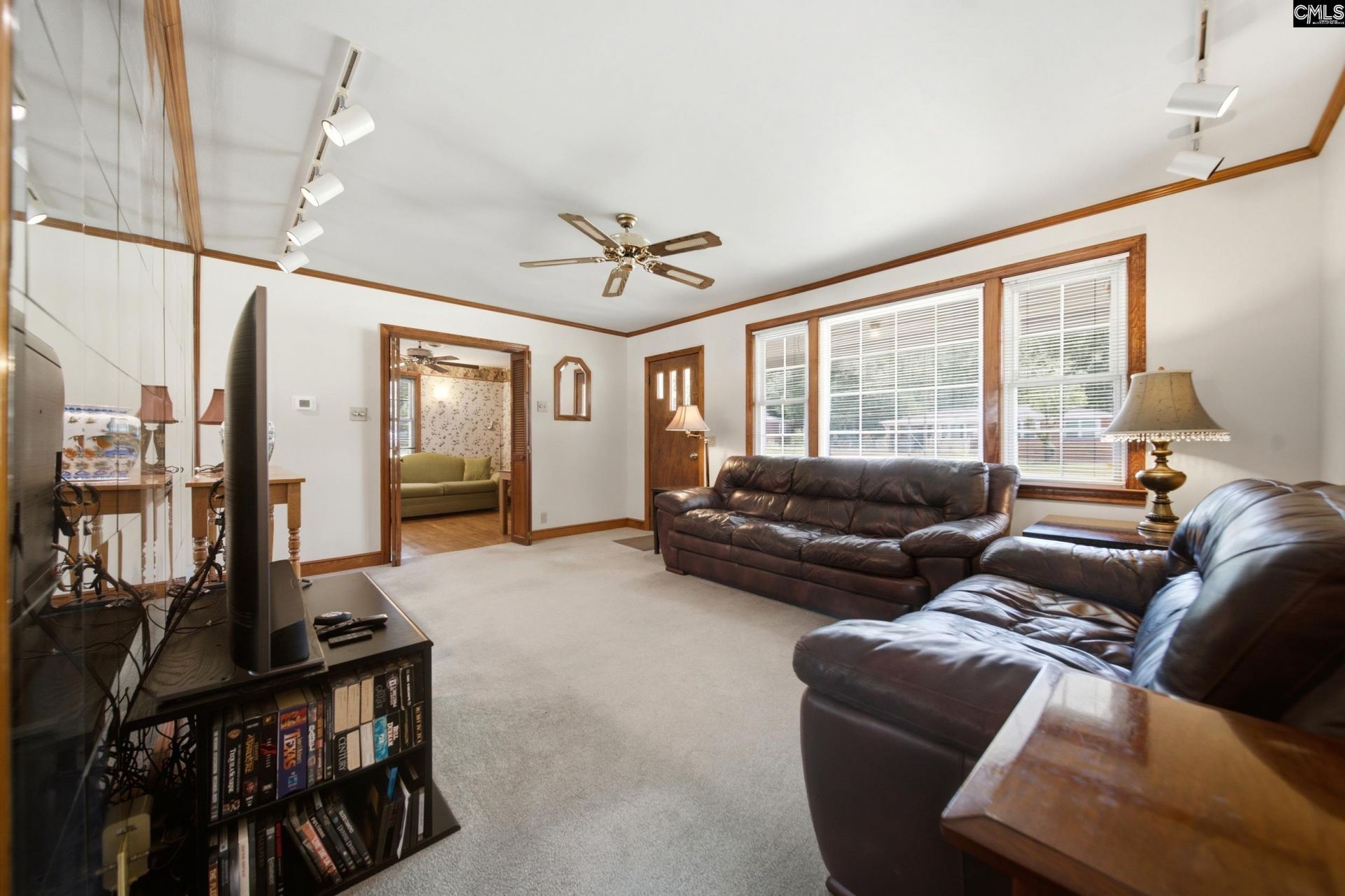 1126 Lee Circle  Photo 4