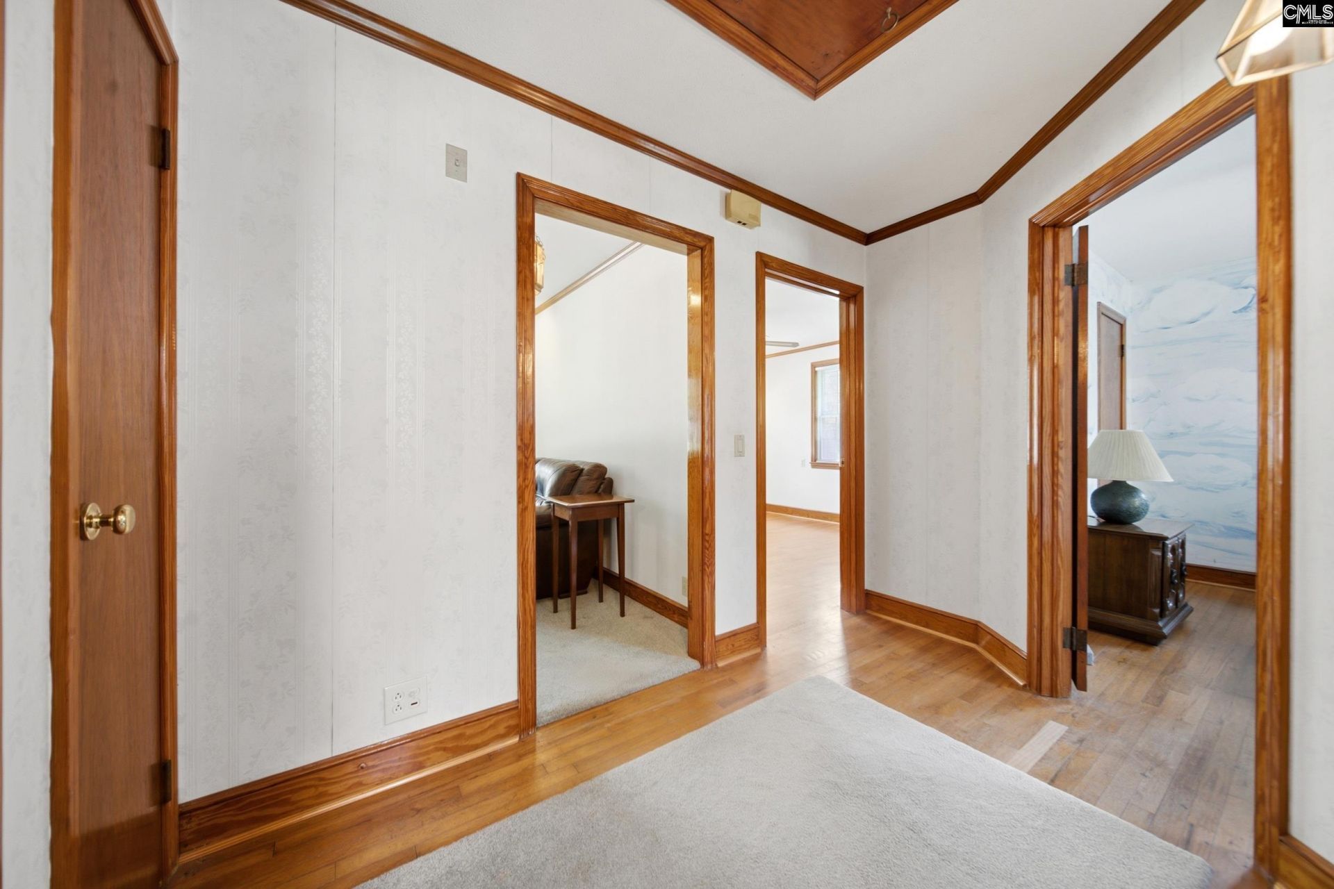 1126 Lee Circle  Photo 5