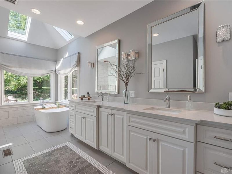 1724 W Rahn Road, Washington Township, OH 45459 Photo 28