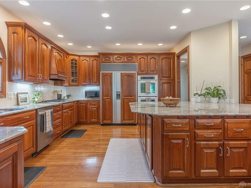 1724 W Rahn Road, Washington Township, OH 45459 Photo 36