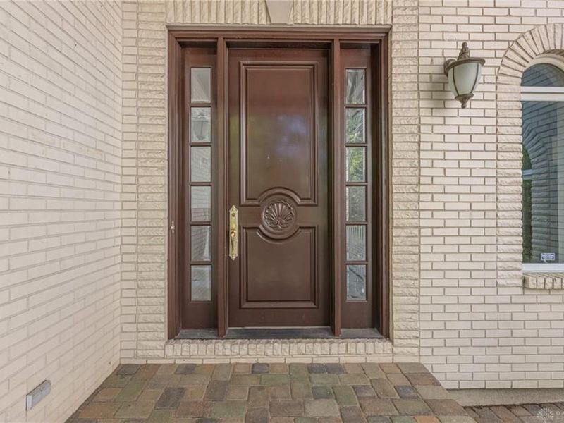 1724 W Rahn Road, Washington Township, OH 45459 Photo 8
