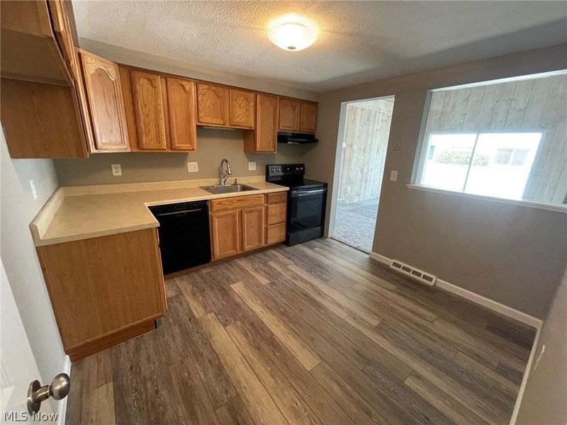 5536 Bretton Court, Unit C, Willoughby, OH 44094 Photo 10